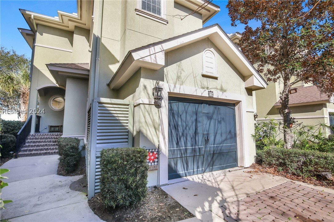 25 Seagrass Landing Court