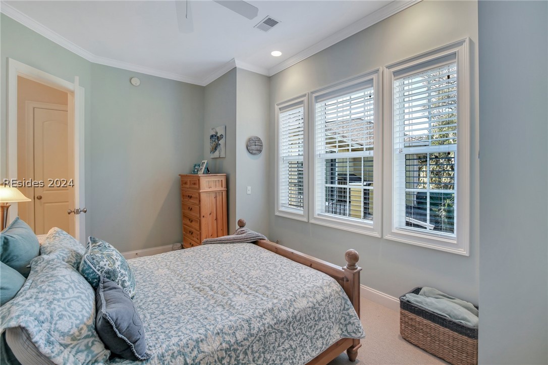 25 Seagrass Landing Court