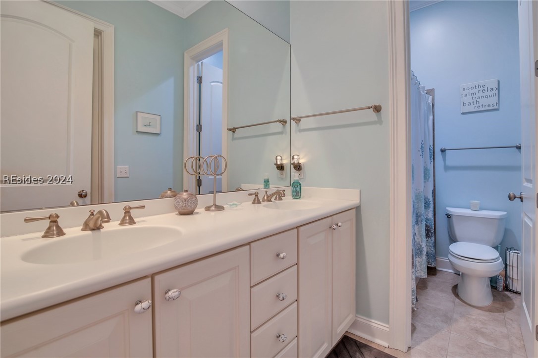 25 Seagrass Landing Court