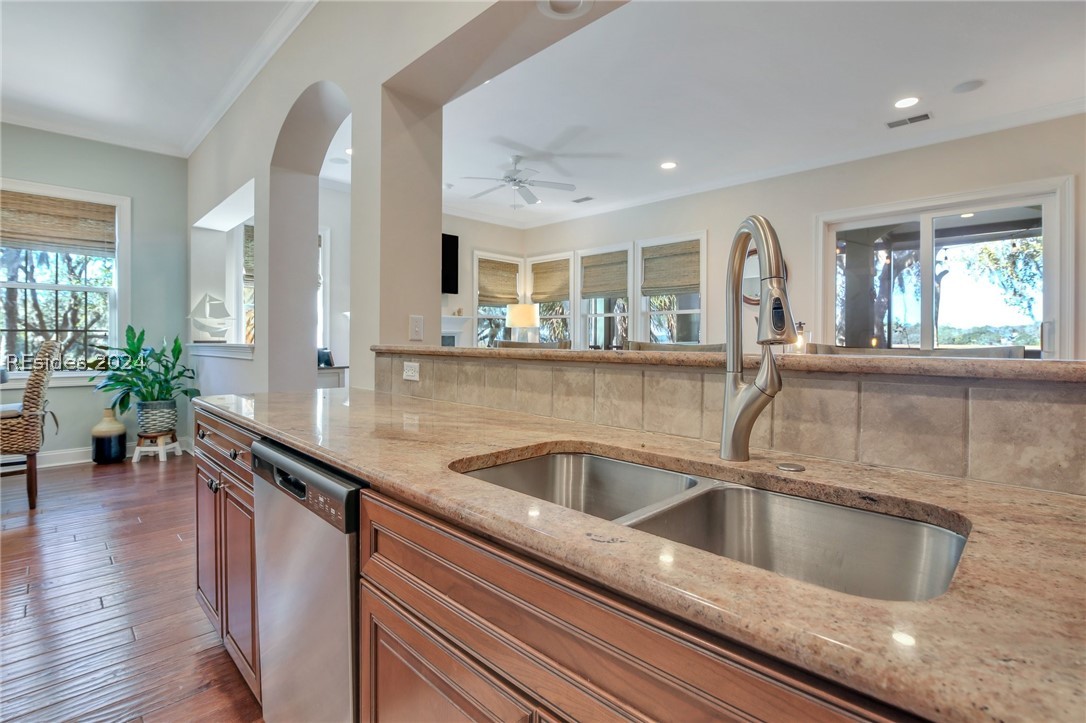 25 Seagrass Landing Court