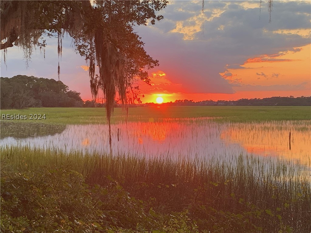 25 Seagrass Landing Court