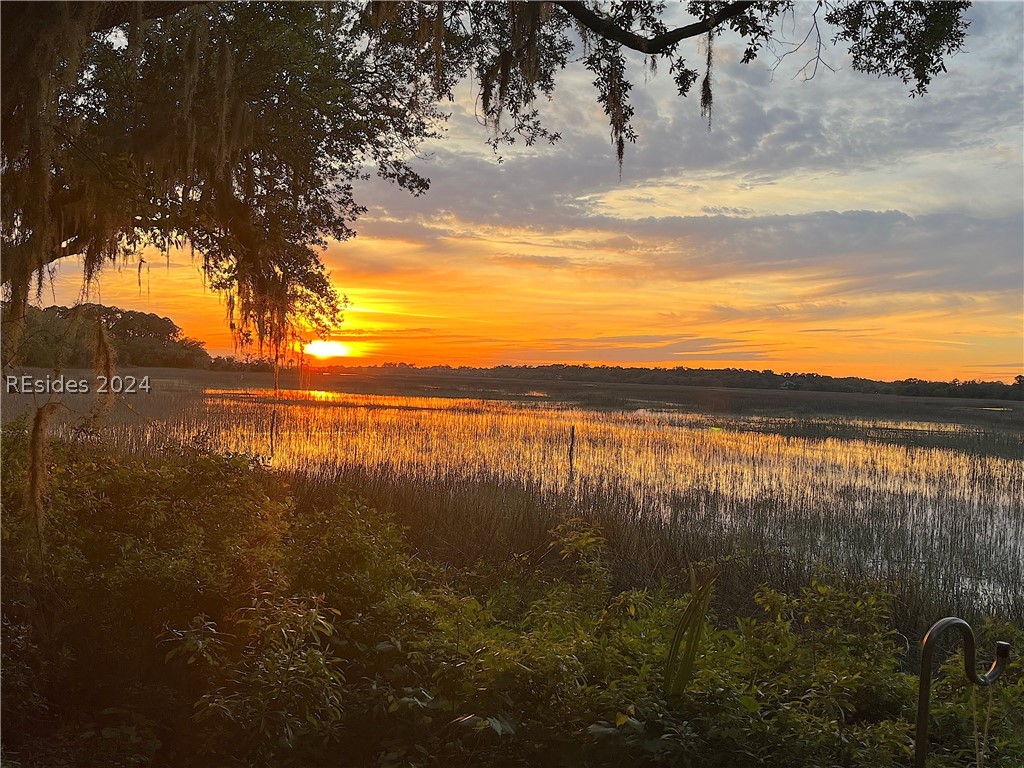 25 Seagrass Landing Court