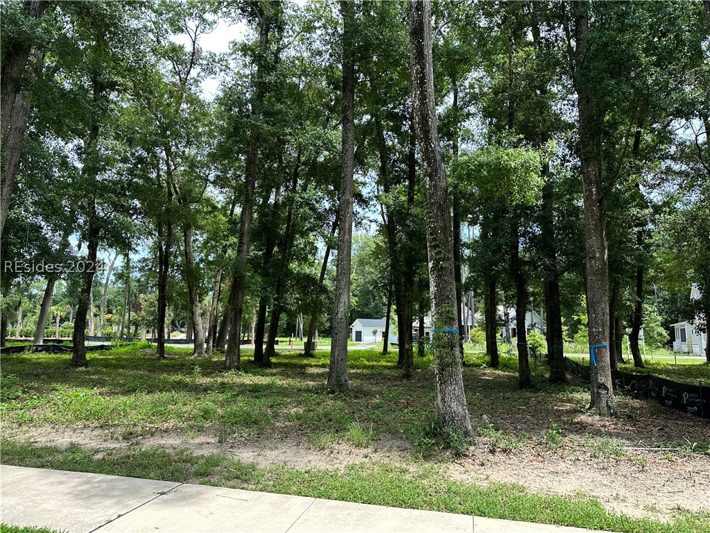 204 Harborview Drive