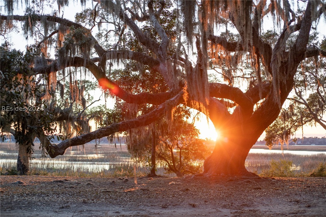 204 Harborview Drive