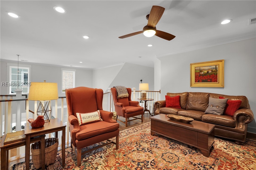 33 Paxton Circle