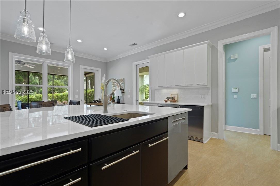 4 Halburton Circle