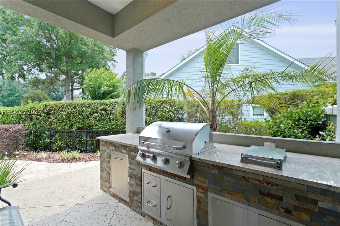 4 Halburton Circle