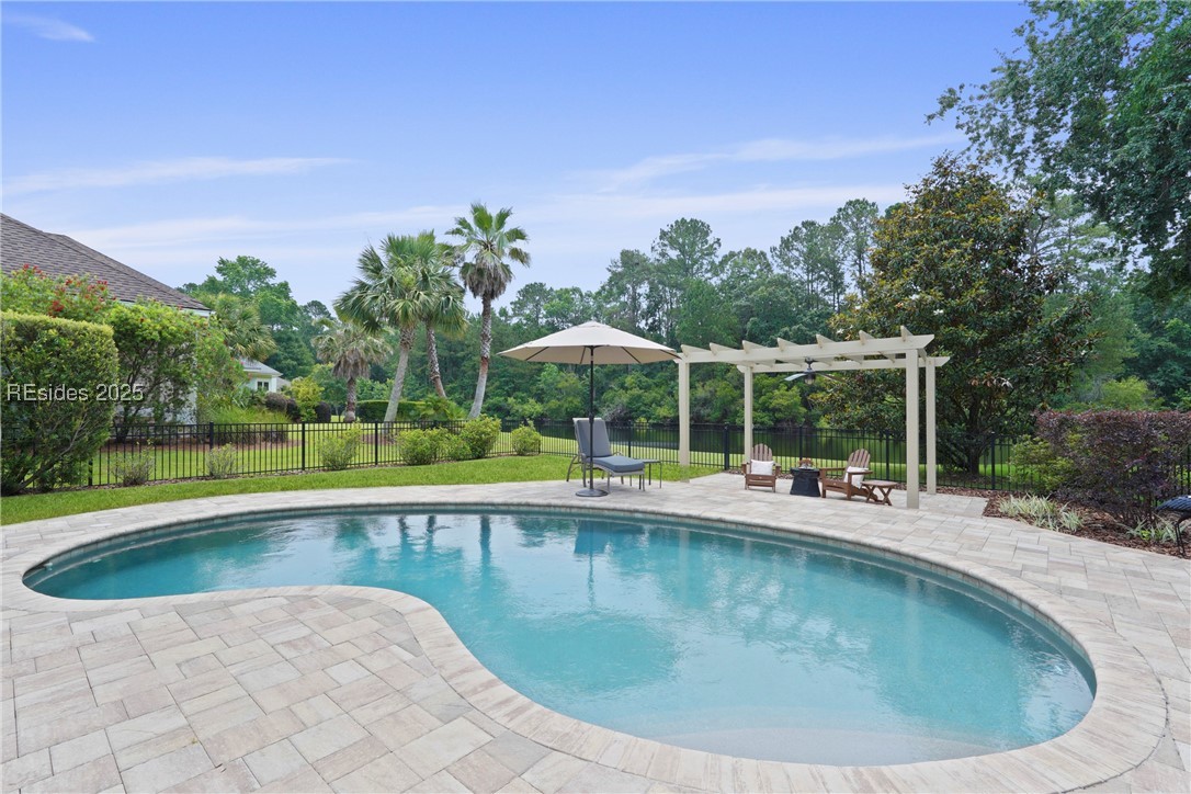 4 Halburton Circle