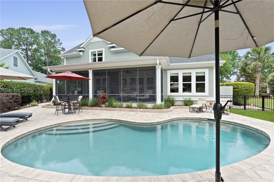 4 Halburton Circle