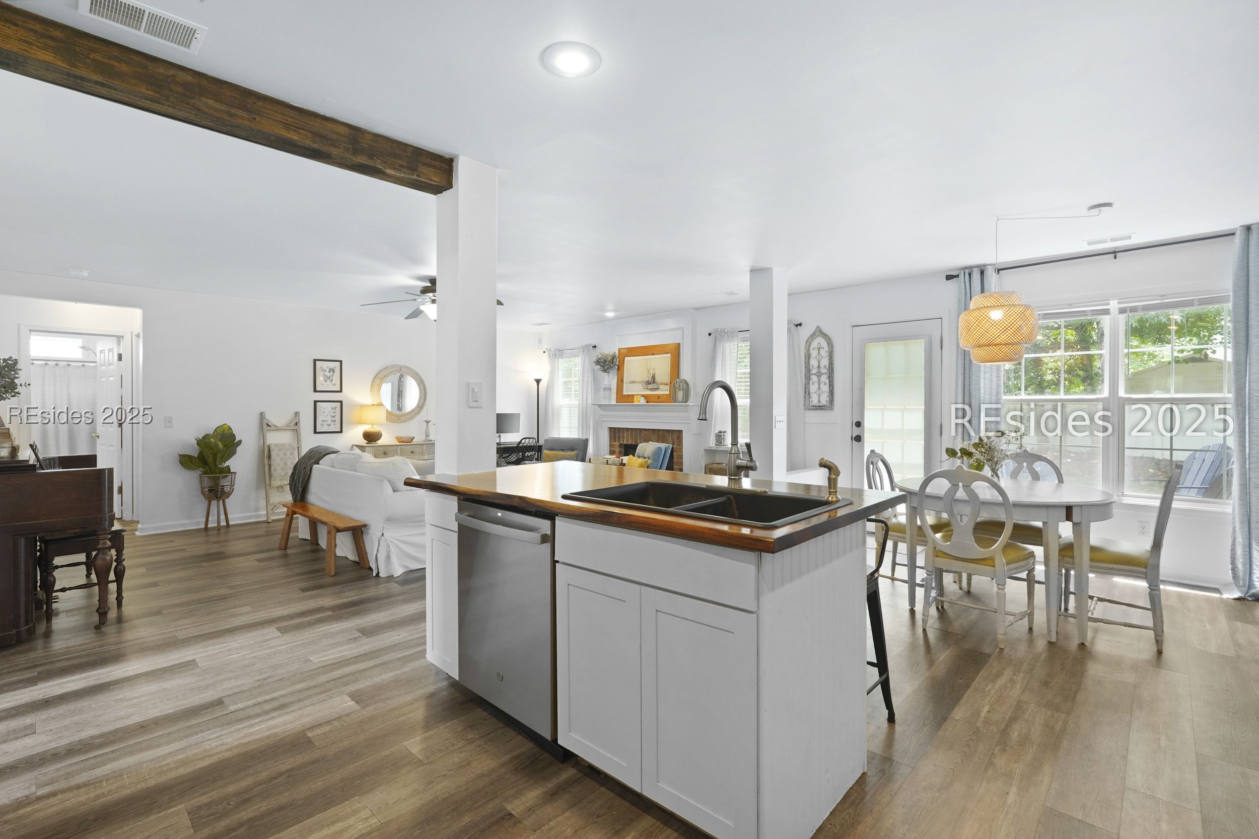 249 Hitching Post Crescent