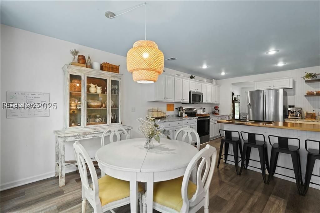 249 Hitching Post Crescent