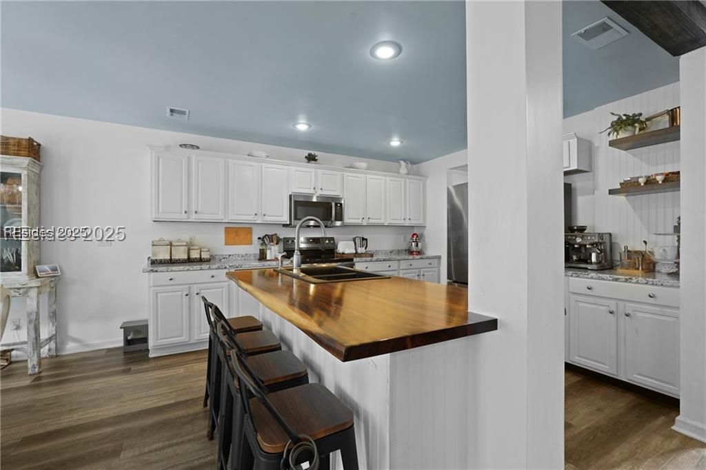 249 Hitching Post Crescent