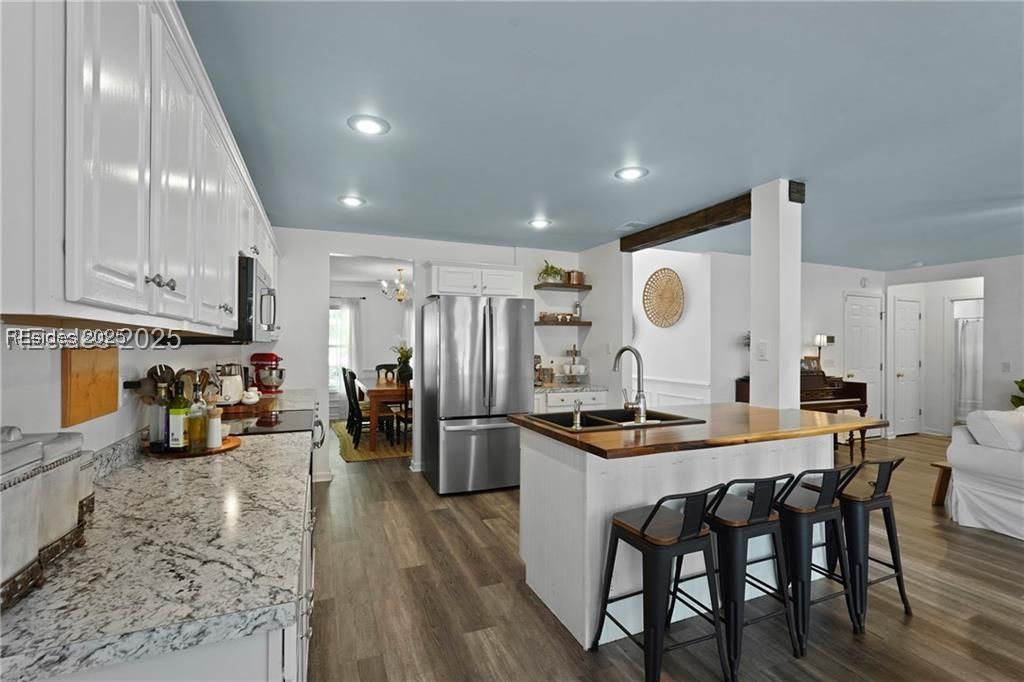 249 Hitching Post Crescent