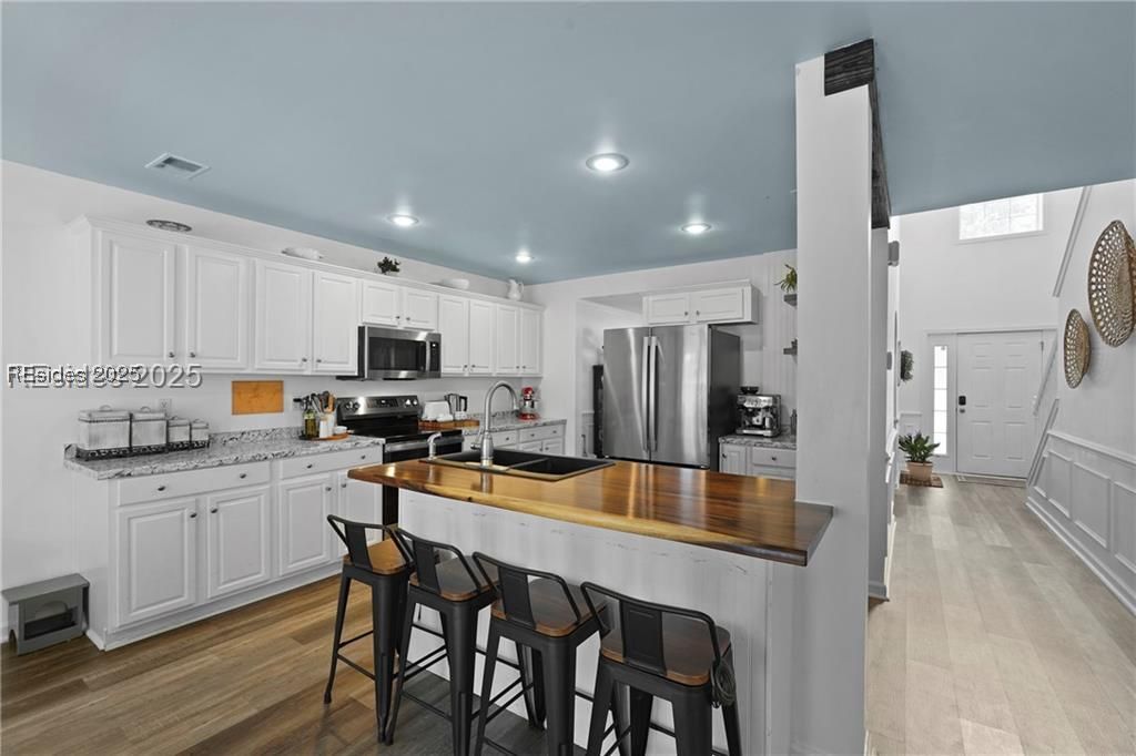 249 Hitching Post Crescent