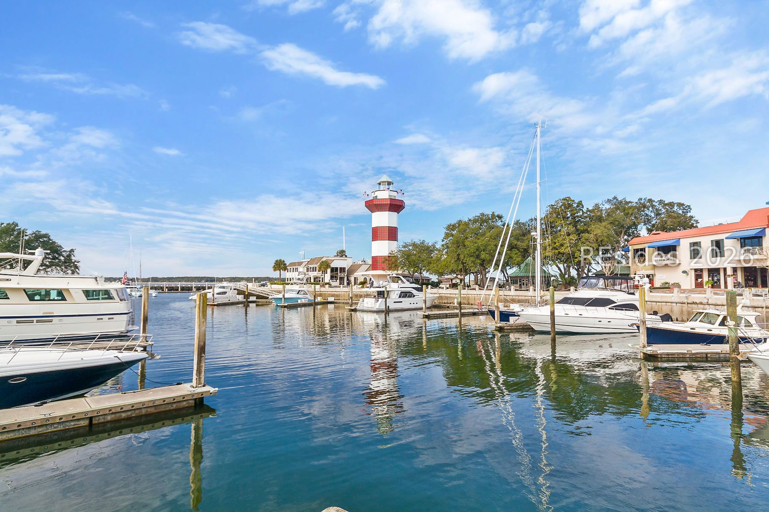 21 Lake Forest Drive Unit: APT 3342