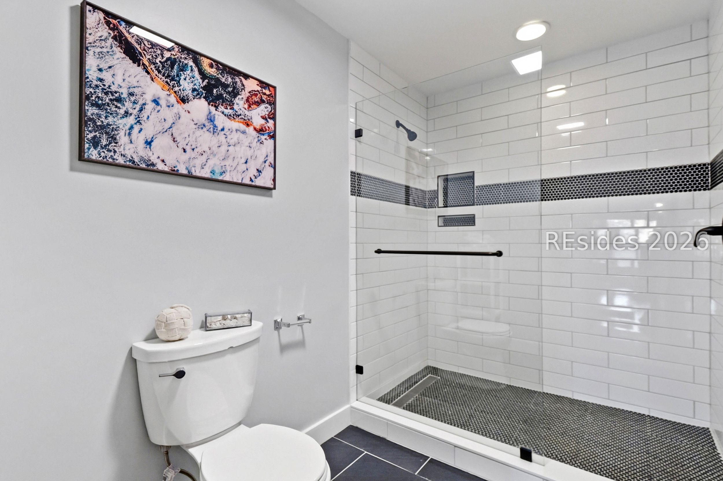 21 Lake Forest Drive Unit: APT 3342