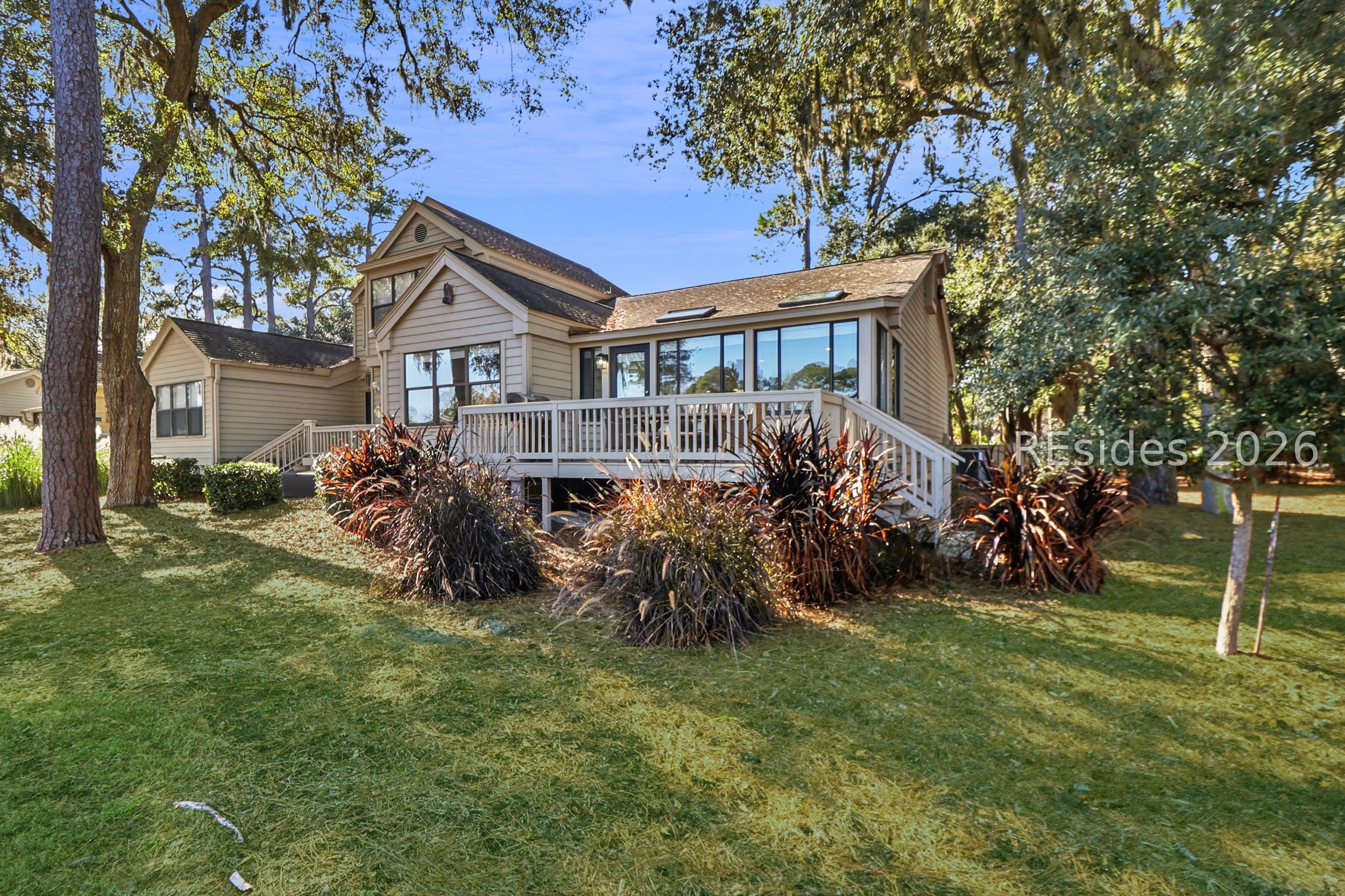 21 Lake Forest Drive Unit: APT 3342