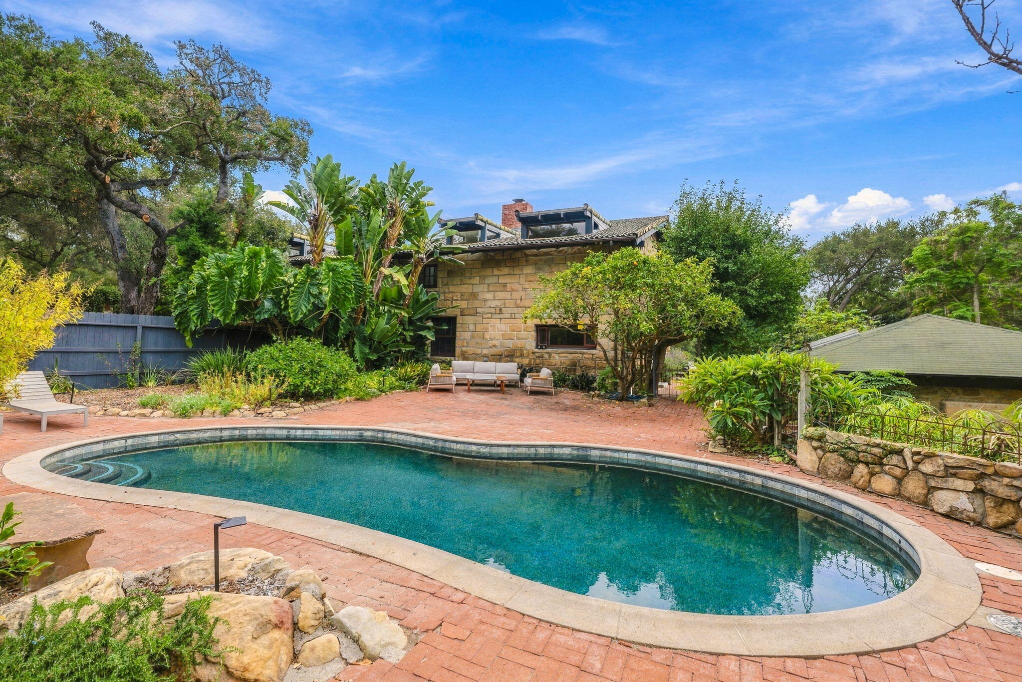 825 Rockbridge Road