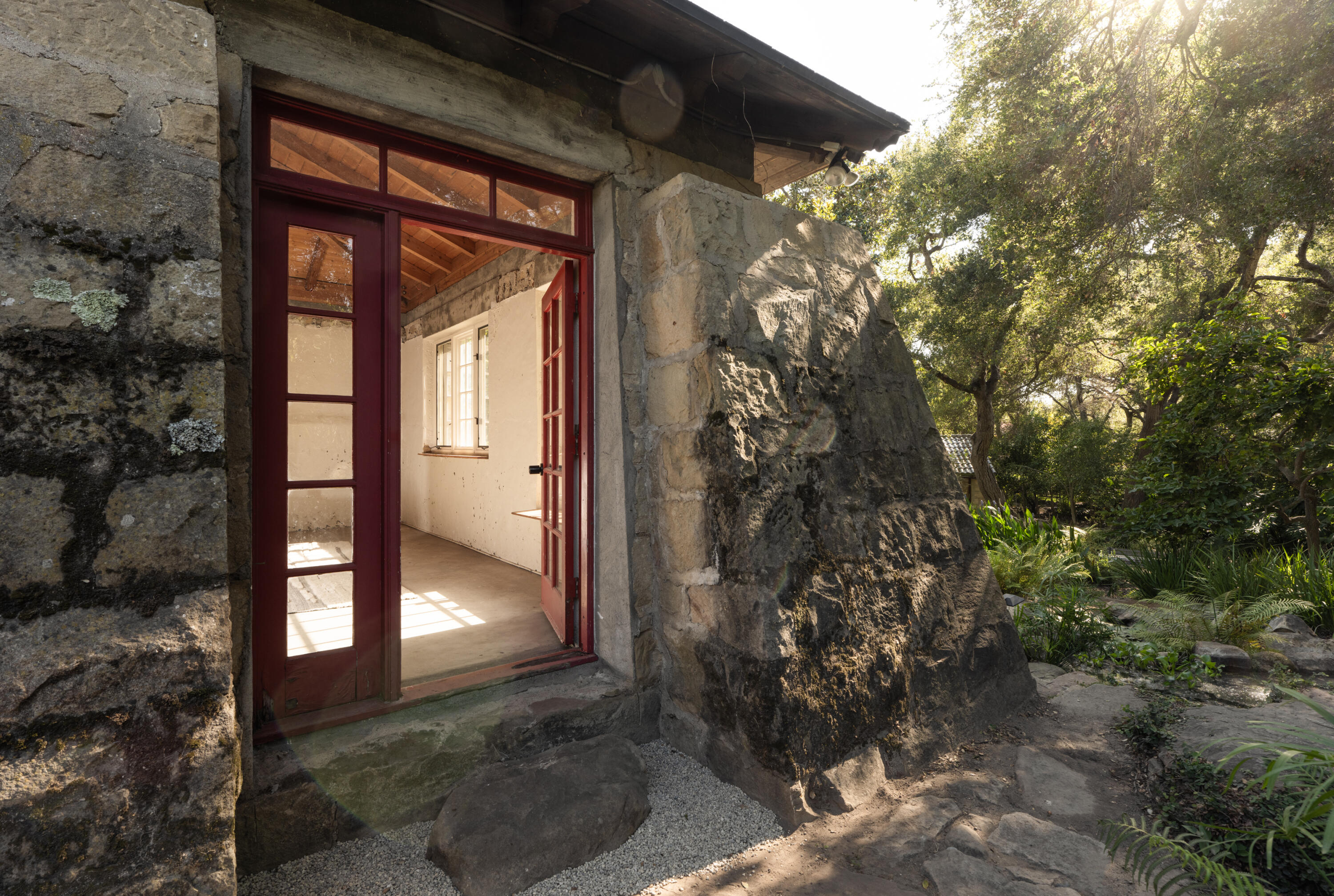 825 Rockbridge Road