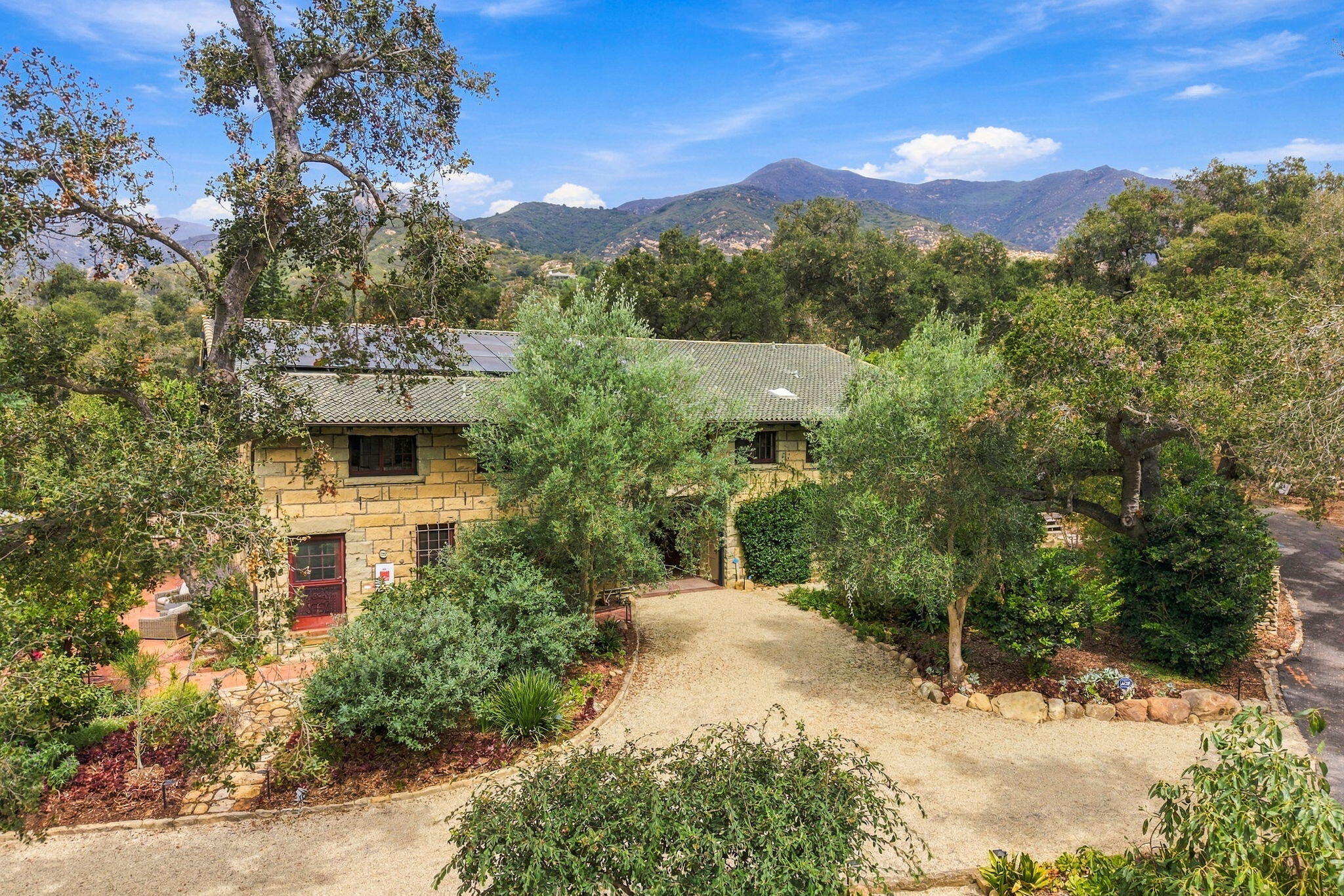 825 Rockbridge Road