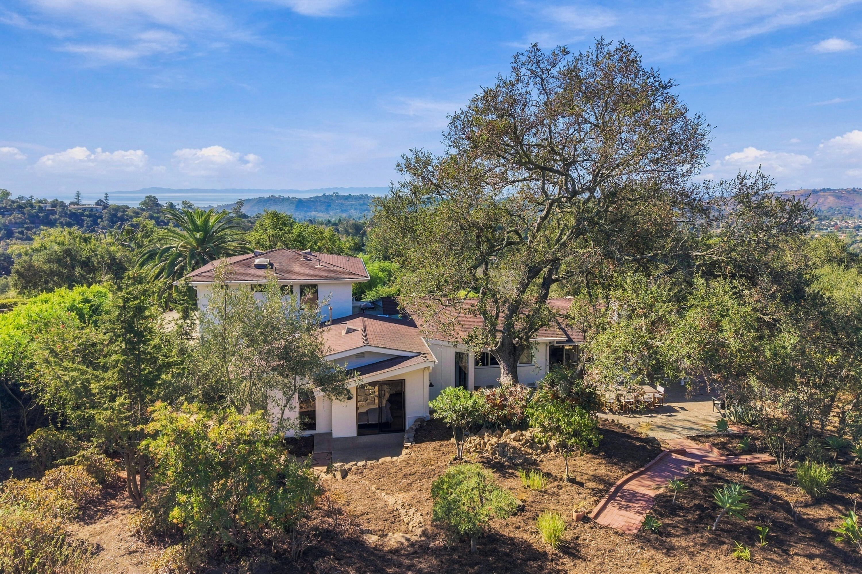 975 Tornoe Road