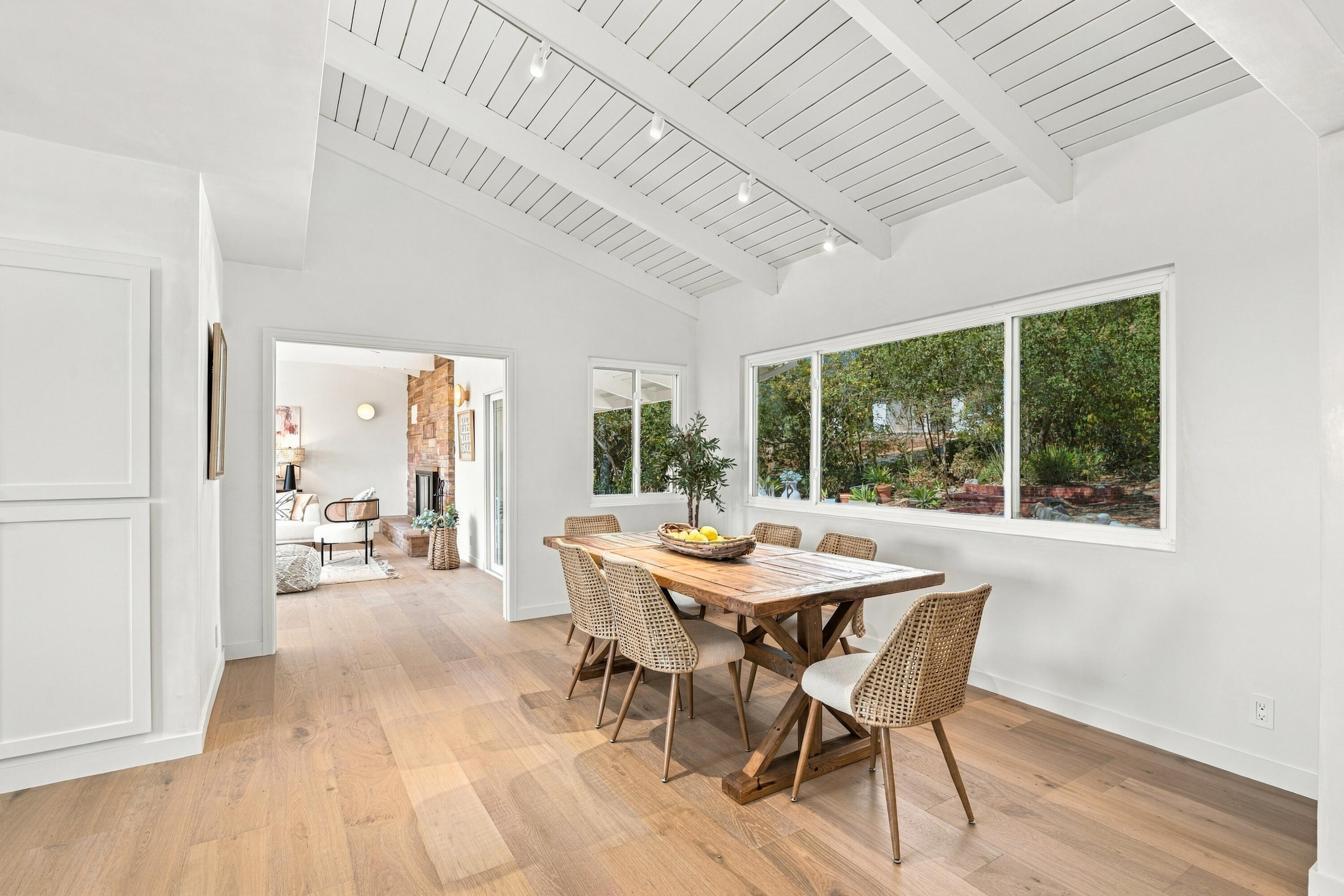 975 Tornoe Road