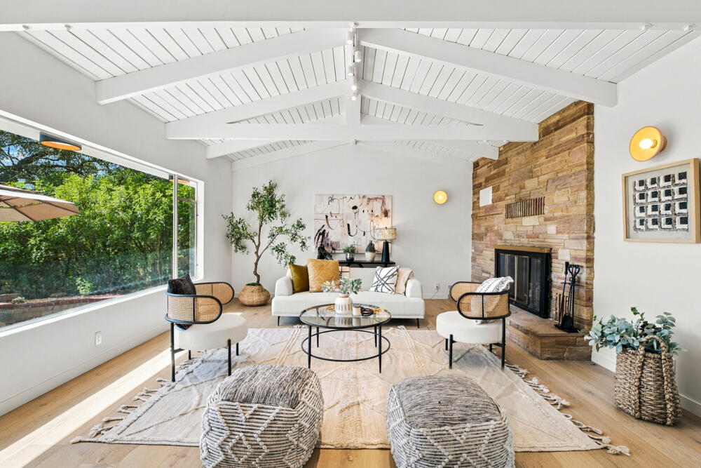 975 Tornoe Road