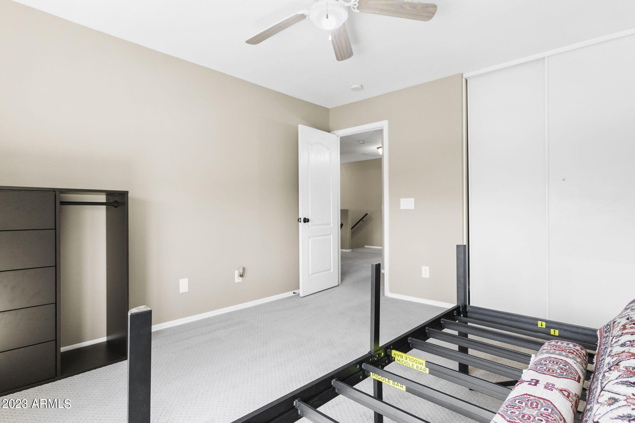 548 E RED ROCK Trail
