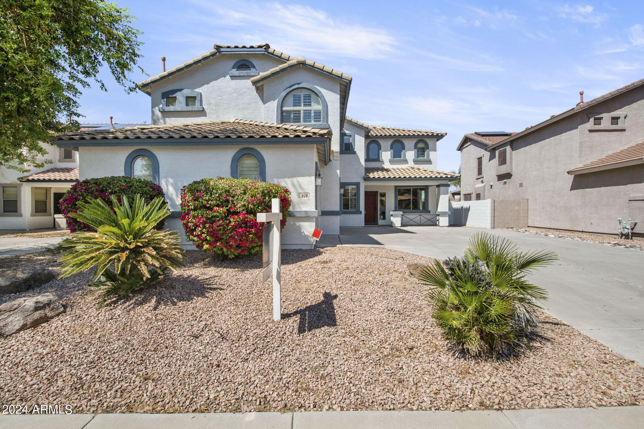 924 W HOLSTEIN Trail