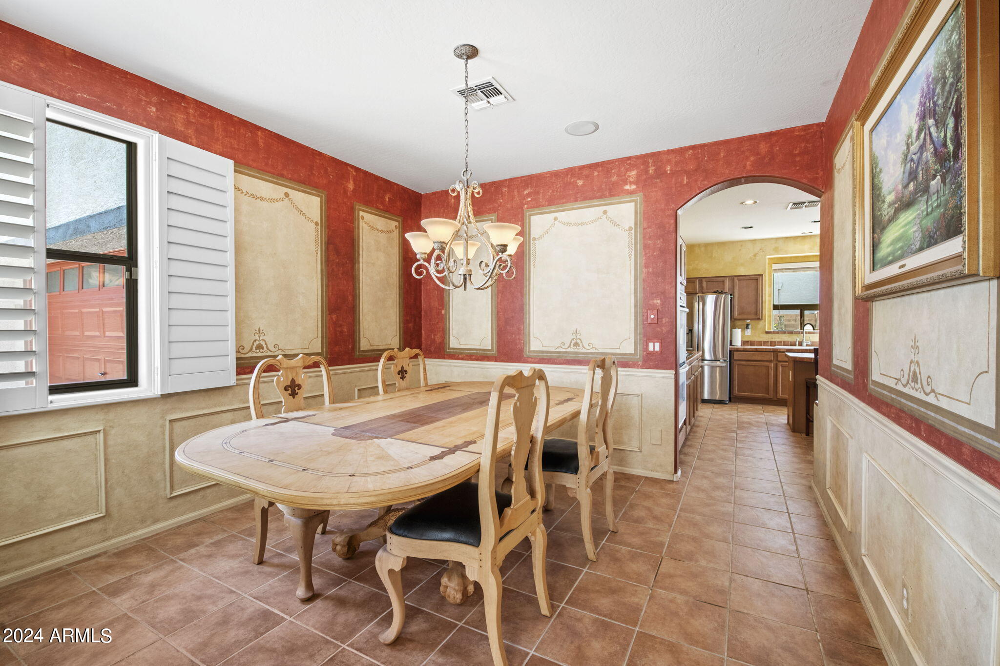 924 W HOLSTEIN Trail