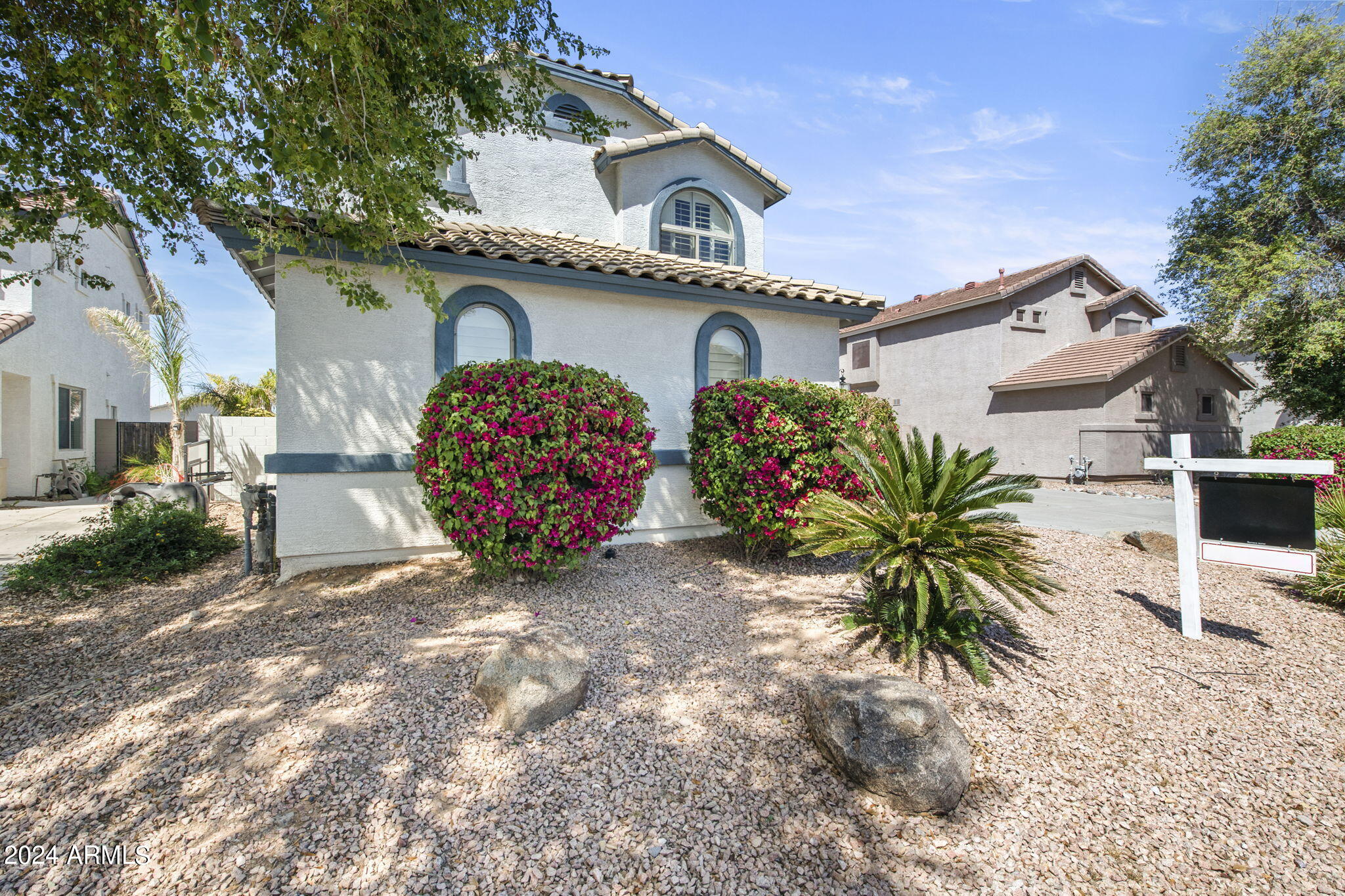 924 W HOLSTEIN Trail