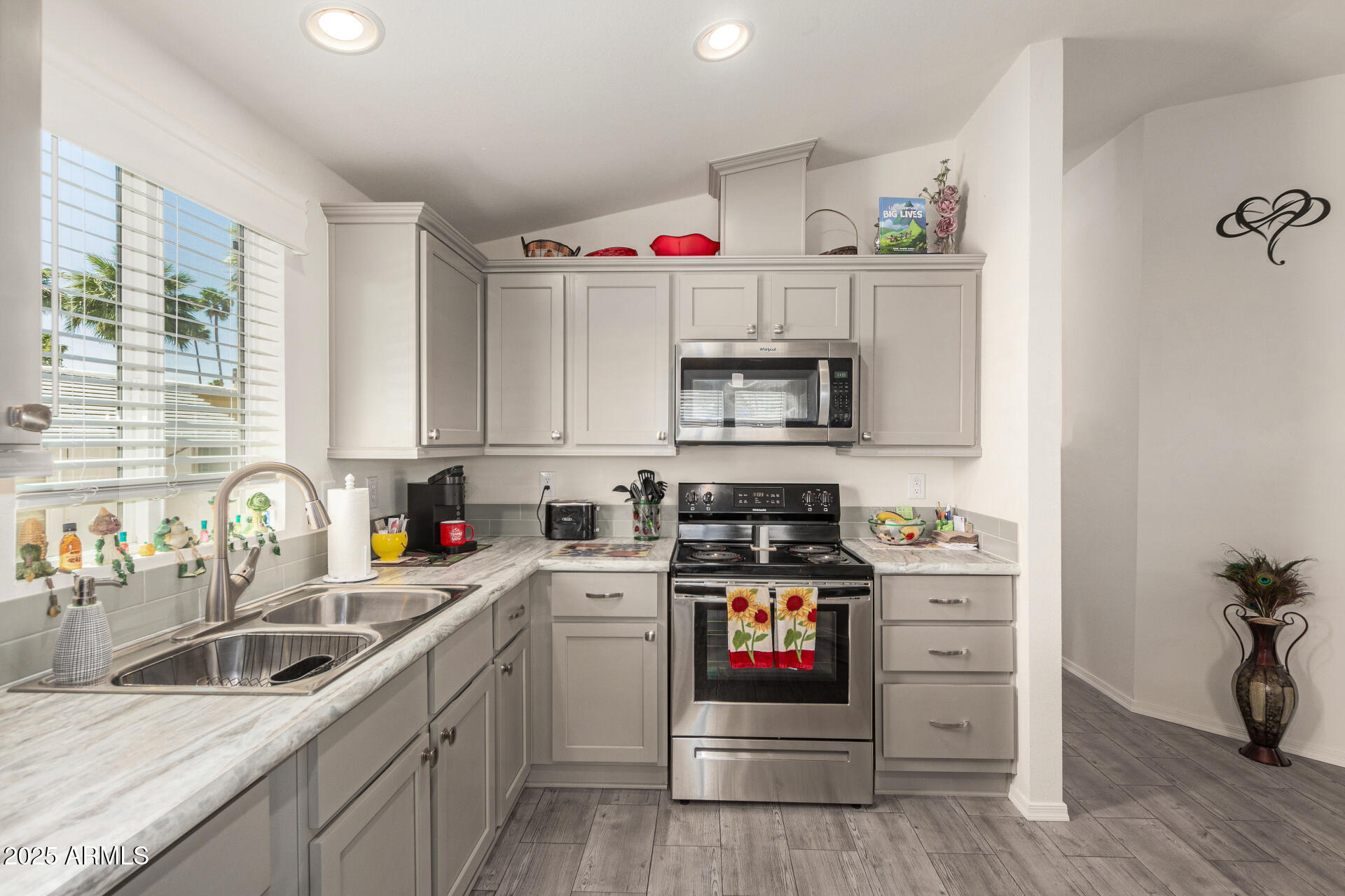 10540 E Apache Trail, 50