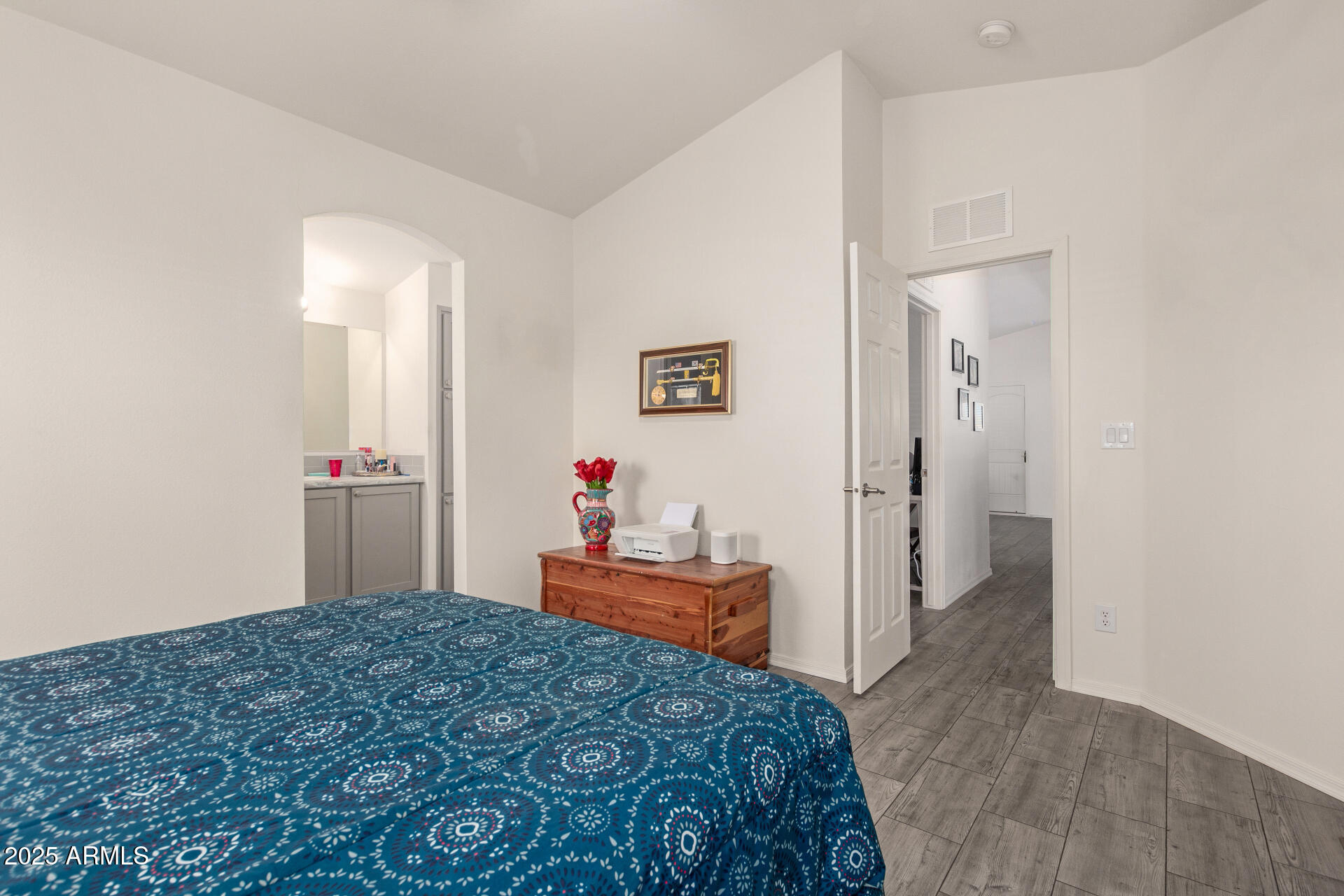 10540 E Apache Trail, 50