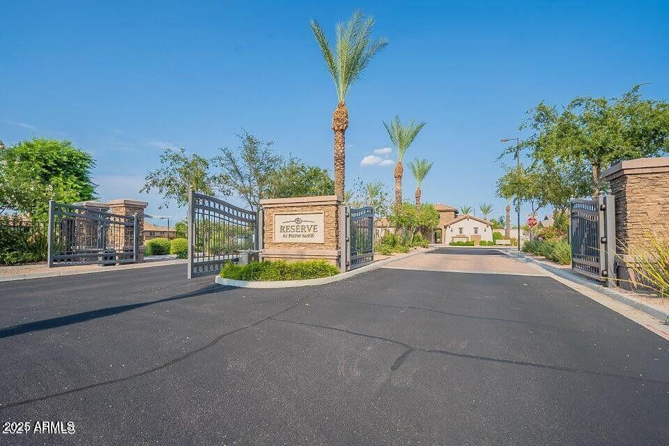 164 E PRESCOTT Drive