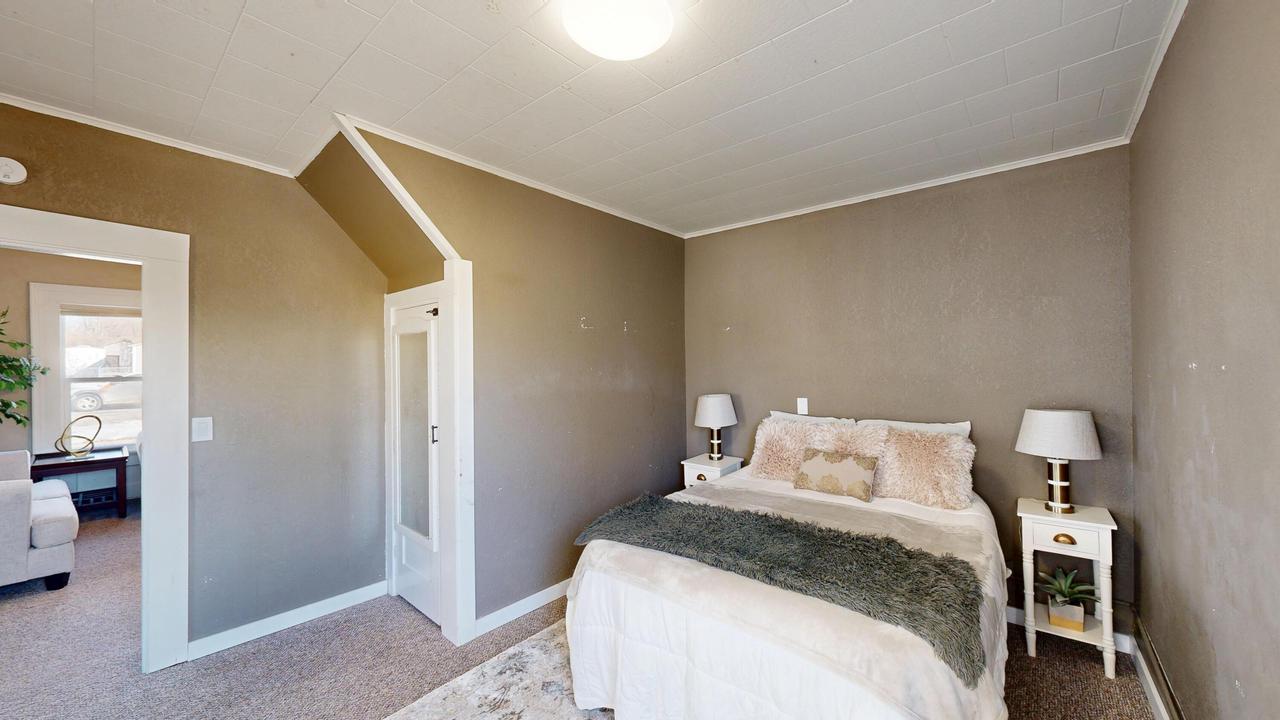 509 E Franklin STREET 511