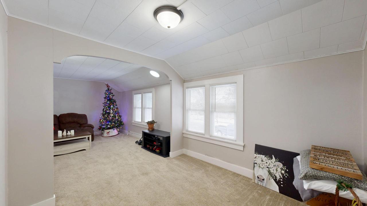 509 E Franklin STREET 511