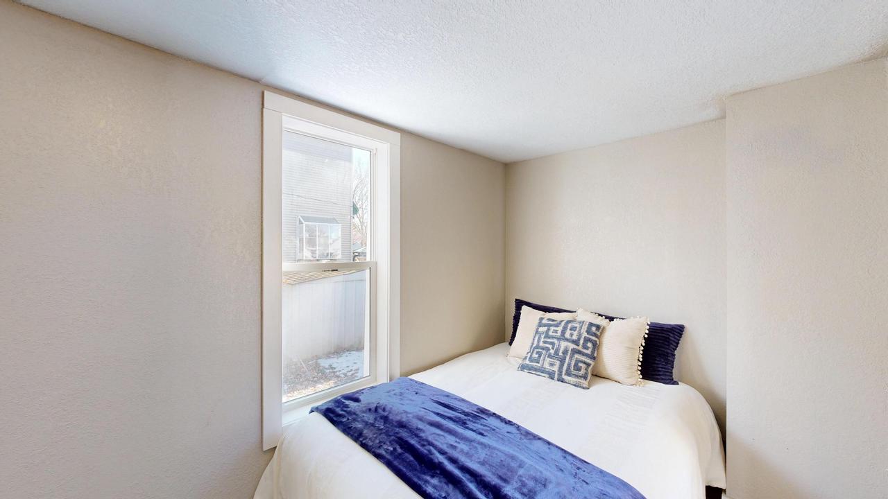 509 E Franklin STREET 511