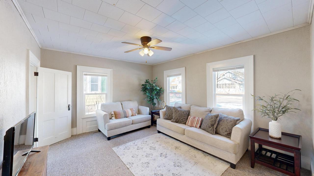 509 E Franklin STREET 511