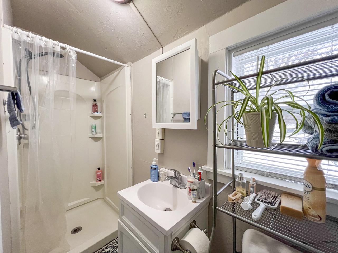 509 E Franklin STREET 511