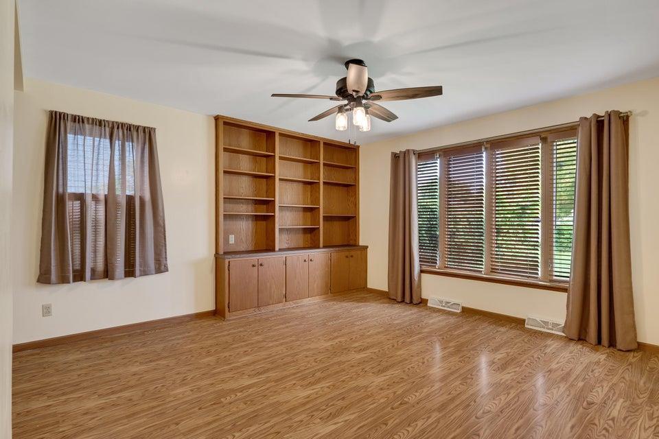 667 East Blackhawk Avenue