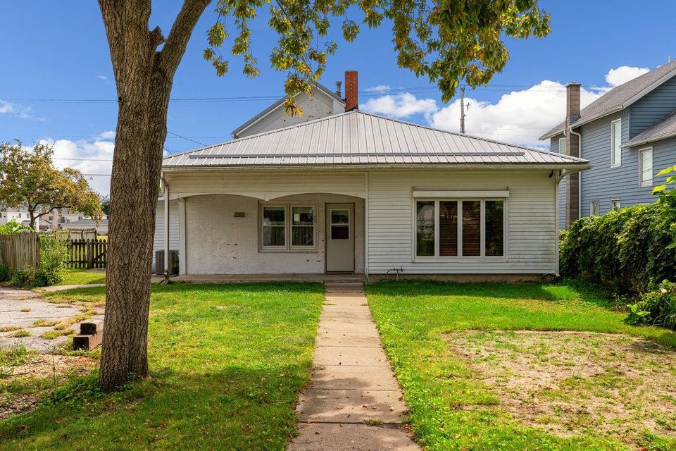 667 East Blackhawk Avenue