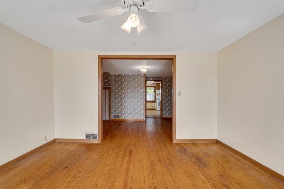 667 East Blackhawk Avenue