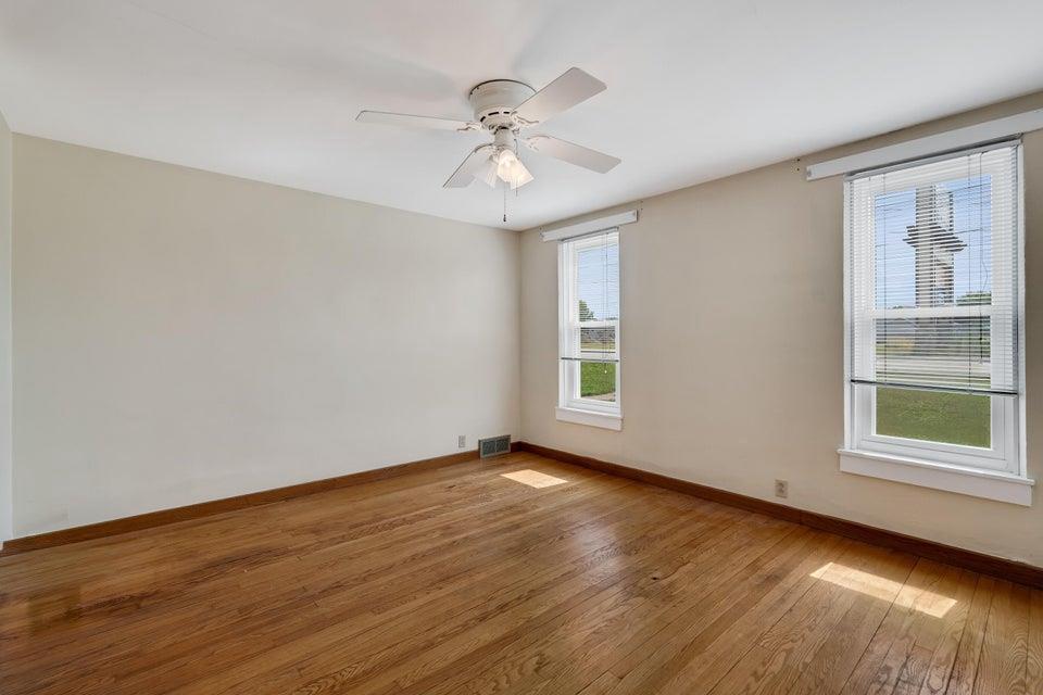 667 East Blackhawk Avenue