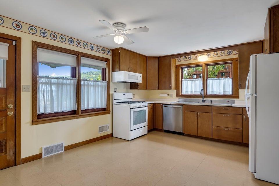 667 East Blackhawk Avenue