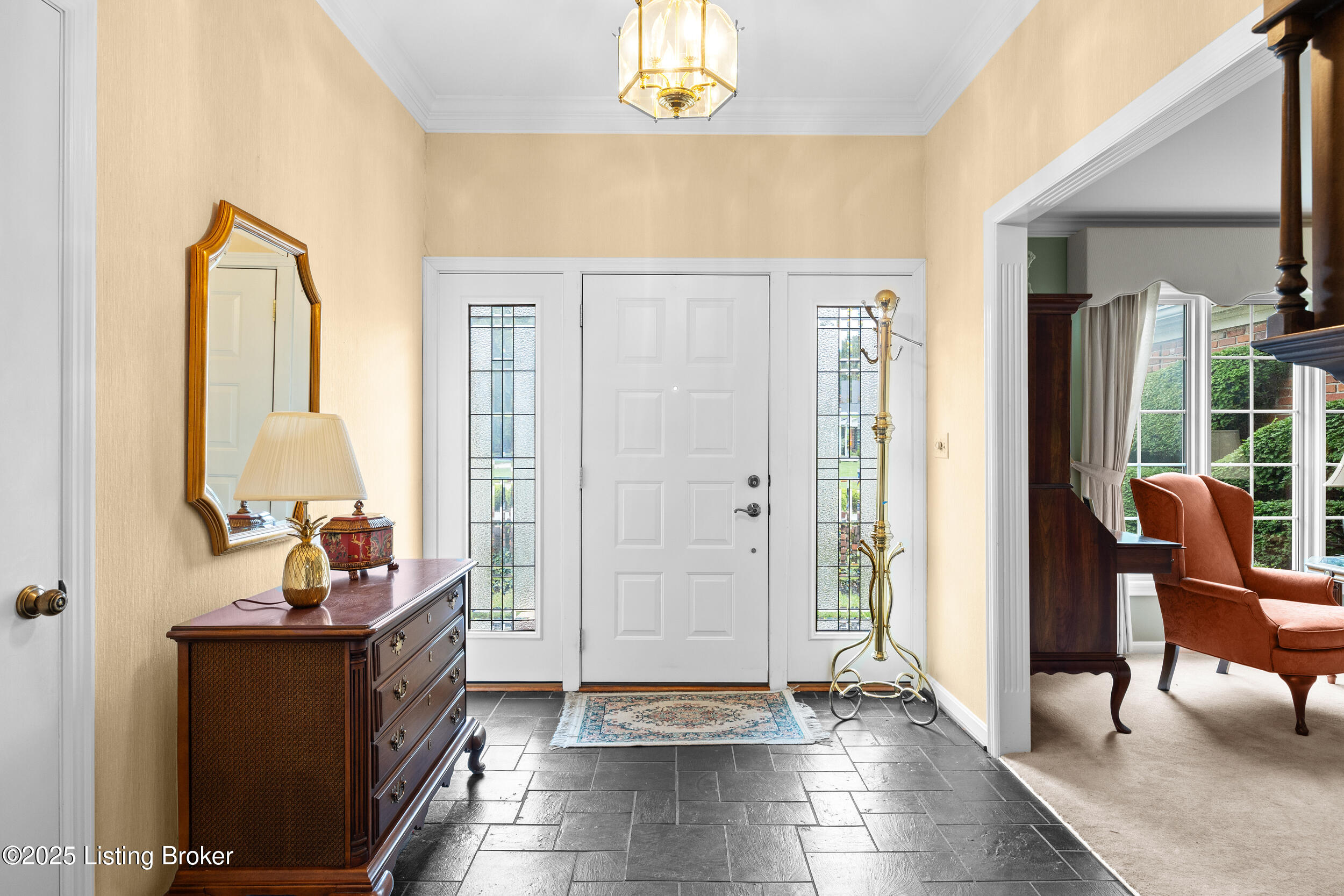 400 Edinburgh Pl, Louisville