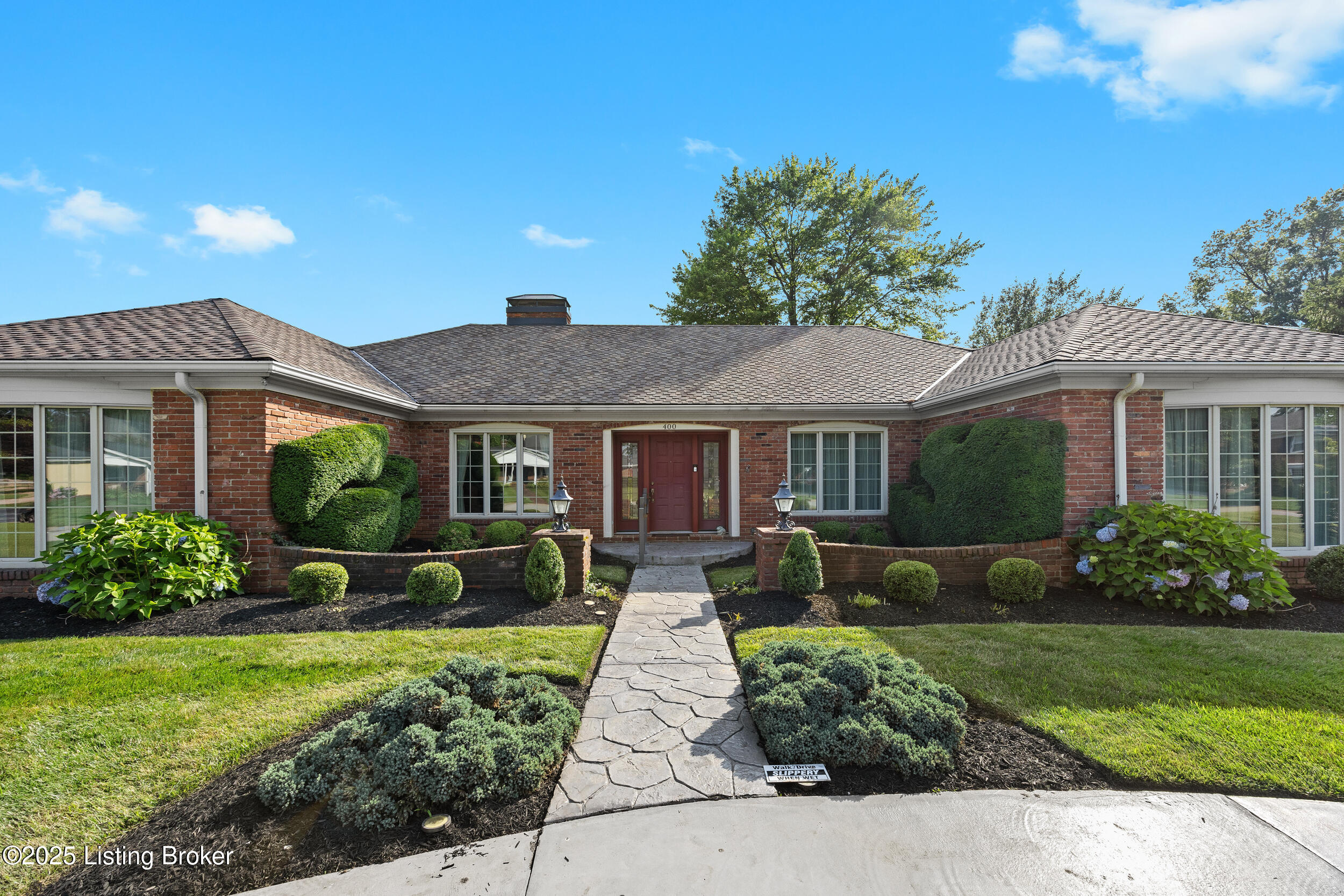 400 Edinburgh Pl, Louisville