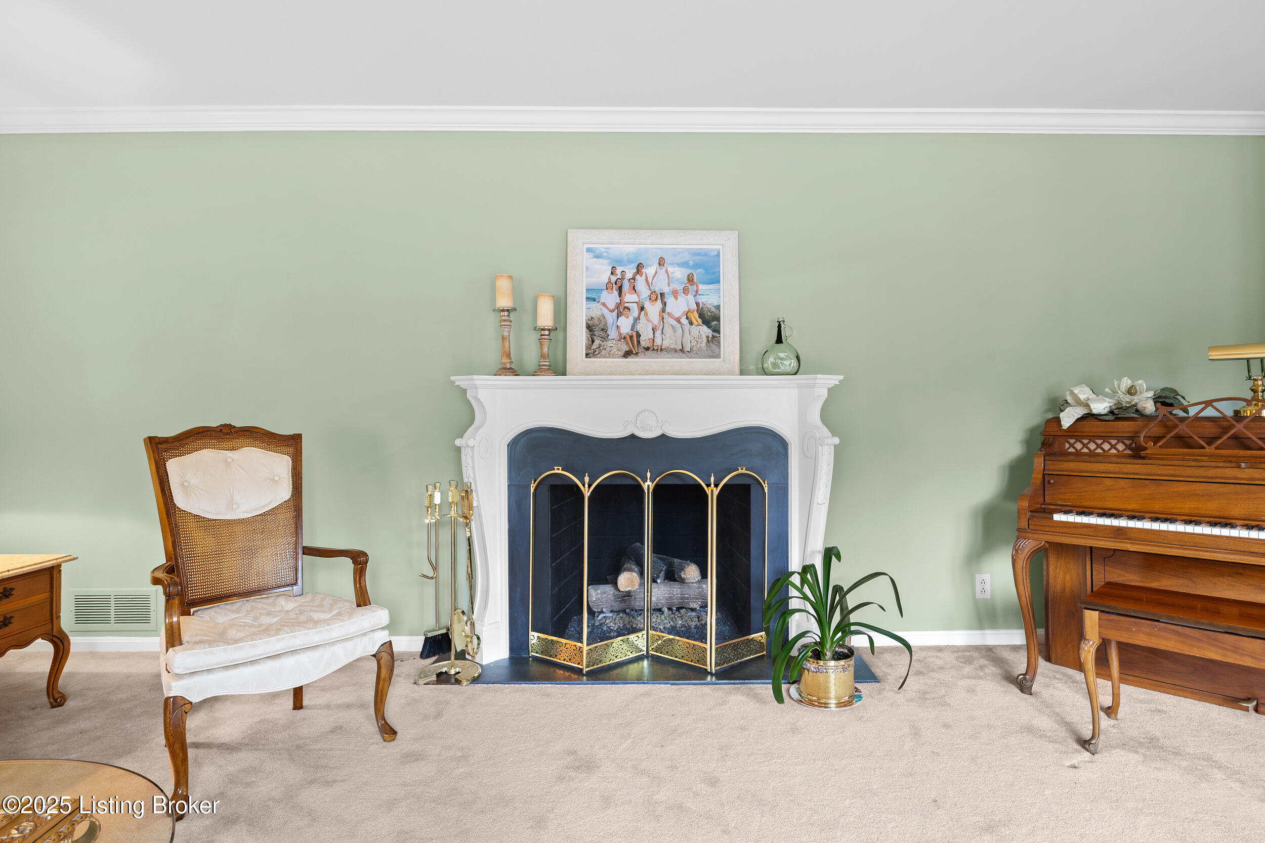 400 Edinburgh Pl, Louisville