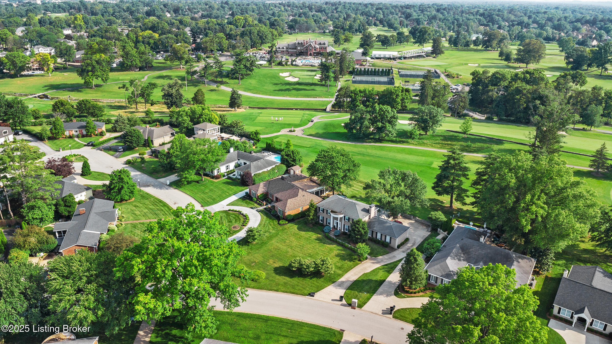 400 Edinburgh Pl, Louisville