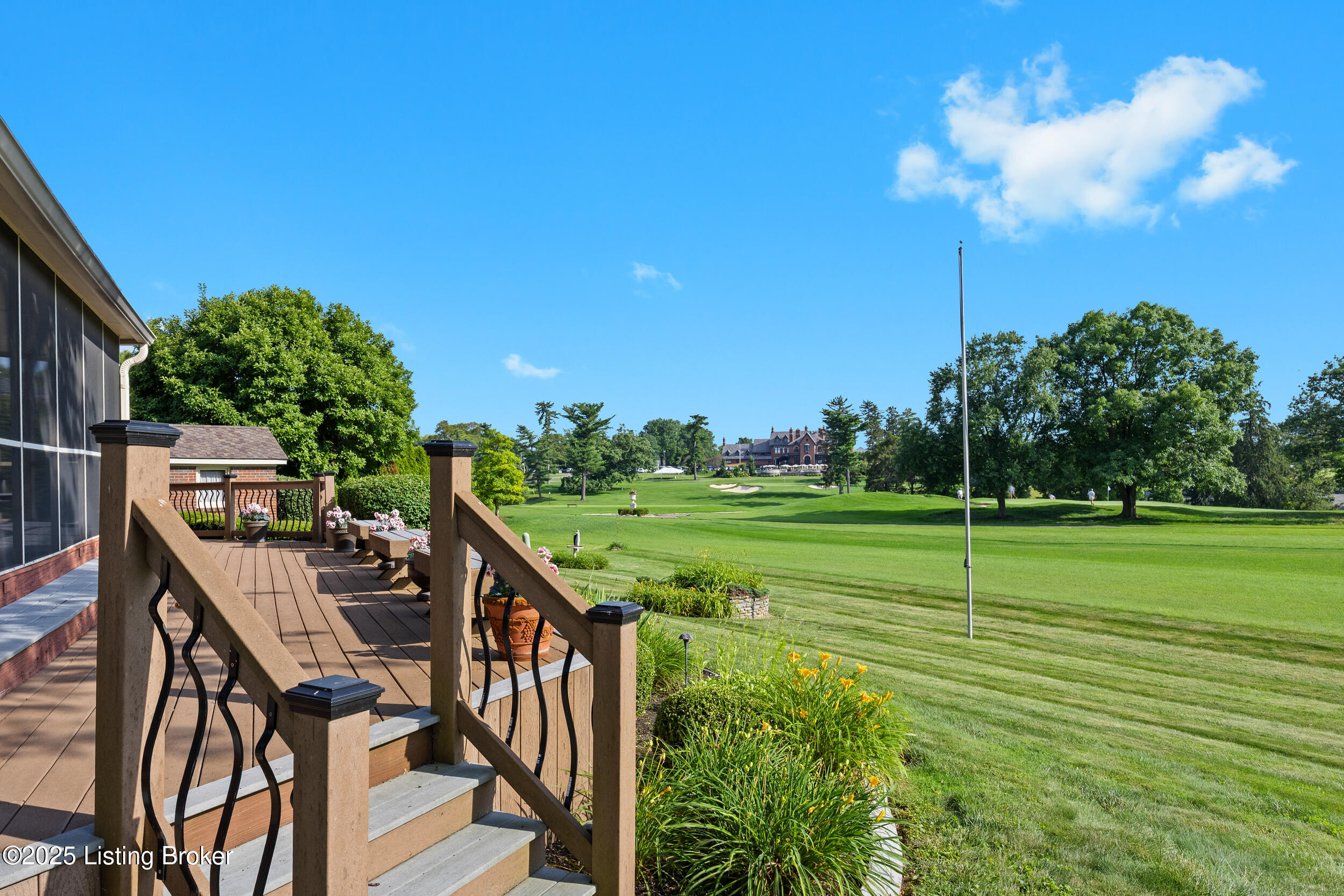 400 Edinburgh Pl, Louisville