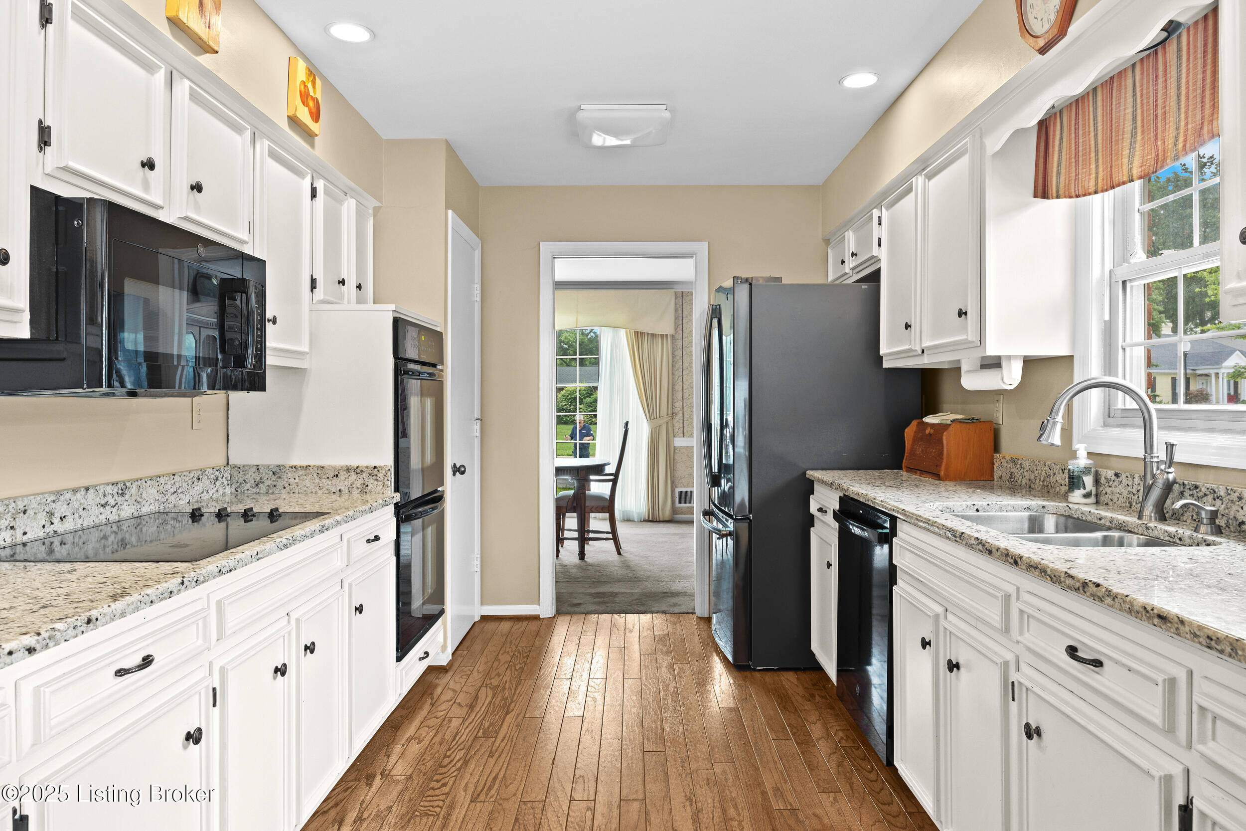 400 Edinburgh Pl, Louisville